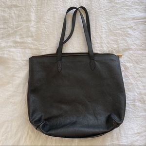 Cuyana Classic Leather Zipper Tote Bag